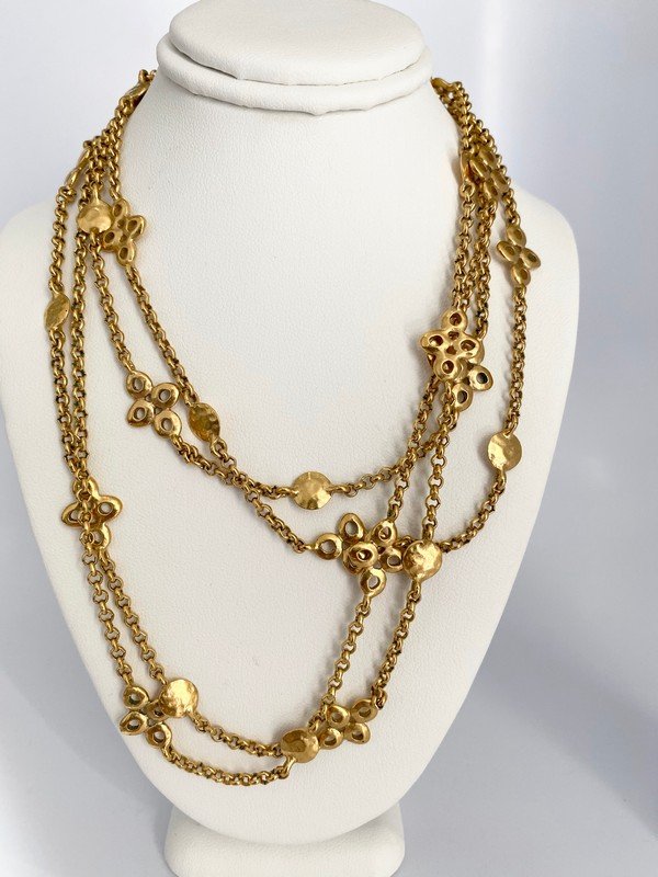 VINTAGE GIVNECHY PARIS MATTE LONG FLEUR DE LIS NECKLACE (1 of 3)