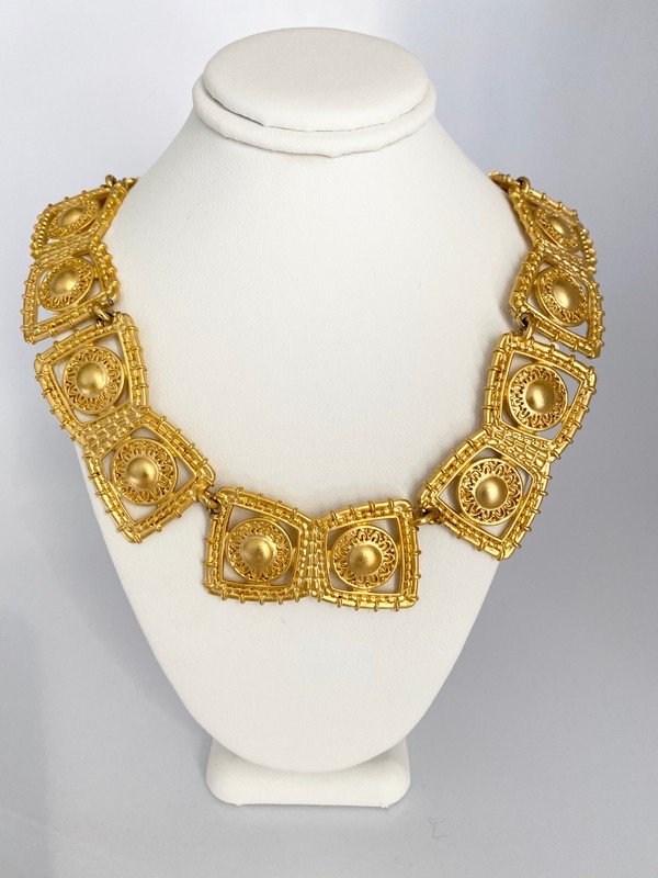 A EXCEPTIONAL FRENCH ETRUSCAN OVERSIZED RUNWAY NECKLACE (1 of 2)