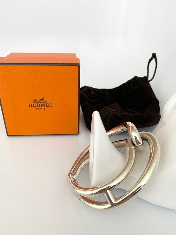 $4100 HERMES STERLING SILVER ESTATE BRACELET IN BOX (1 of 4)