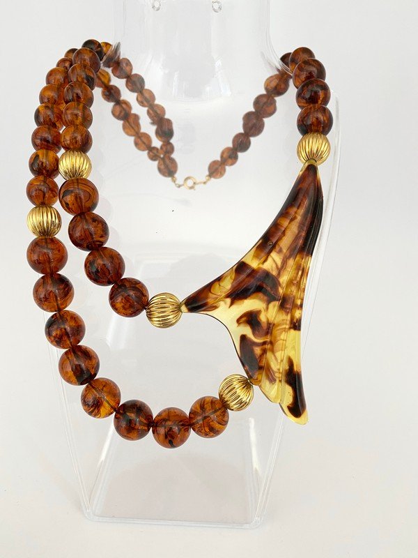 MASSIVE VINTAGE FRENCH COUTURE GEOMETRIC RESIN NECKLACE: A massive 18" long geometric faux tortoise resin necklace with a 4" amazing designed medallion that sits on the side