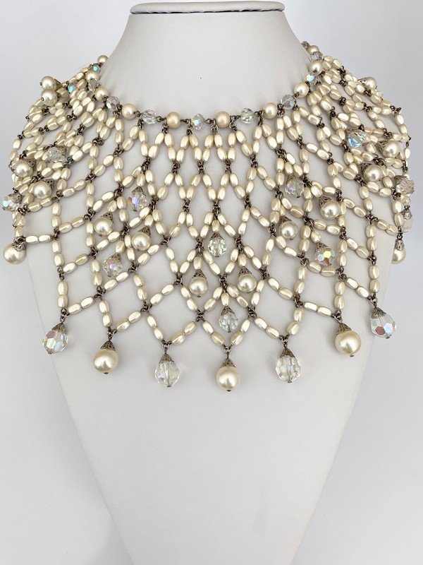 1 OF A KIND VENDOME PARIS VINTAGE PEARL RUNWAY NECKLACE (1 of 4)