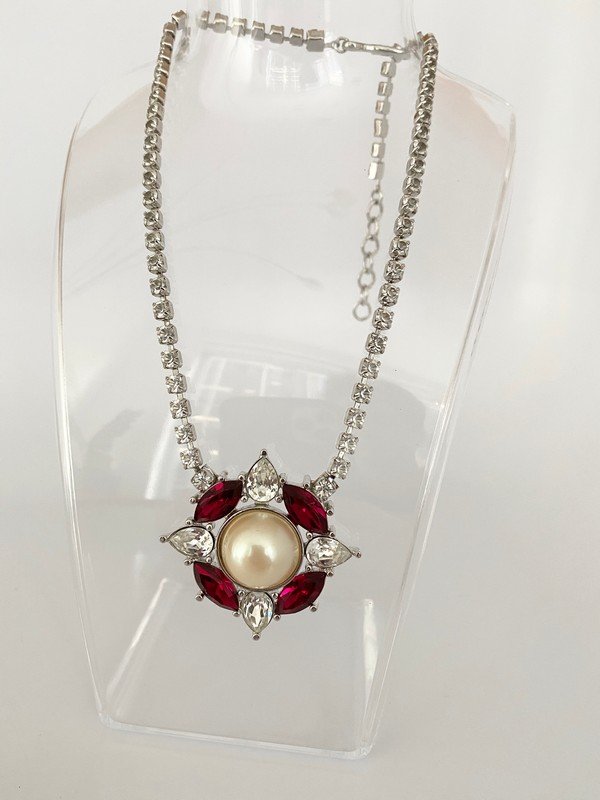 VINTAGE YSL YVES ST LAURENT RUNWAY BLINDING NECKLACE (1 of 3)