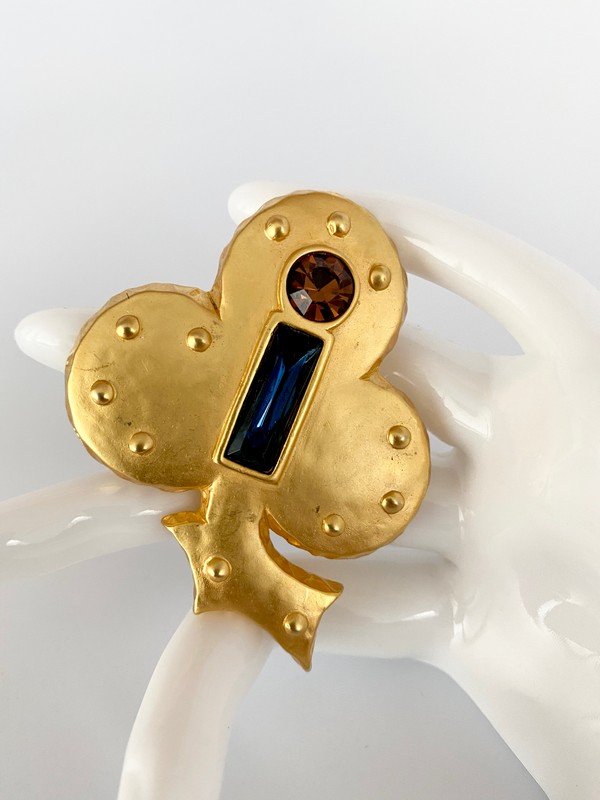 VINTAGE KARL LAGERFELD HAUTE COUTURE PADLOCK CLOVER PIN (1 of 2)