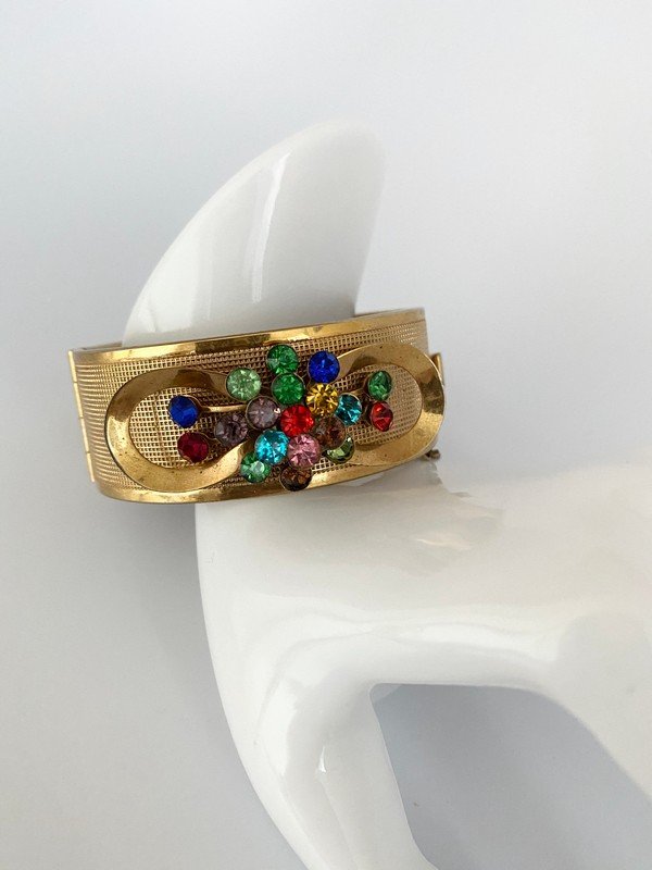 VINTAGE SCHIAPARELLI EARLY COUTURE BANGLE BRACELET (1 of 3)