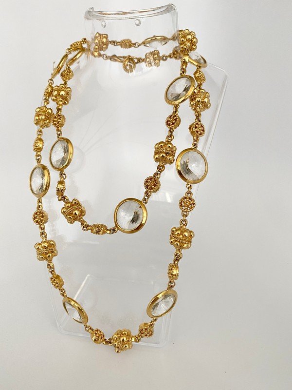 VINTAGE ST JOHN RUNWAY OVERSIZED CRYSTAL SAUTOIR (1 of 3)