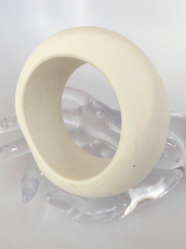 VINTAGE MORPHIC SHAPED 80'S NEIMAN MARCUS RESIN BANGLE: An oversized heavy morphic shaped resin bangle bracelet from the 80's unsigned by Neiman Marcus. The piece measures 2 3/4" in opening. Check our next lot for the matching ear drops
