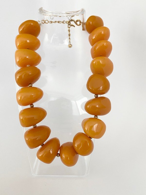 VINTAGE DESIGNER SIGNED KENNETH LANE RESIN NECKLACE: a 20" necklace signed Kenneth Lane with chunky resin beads and goldtone hardware