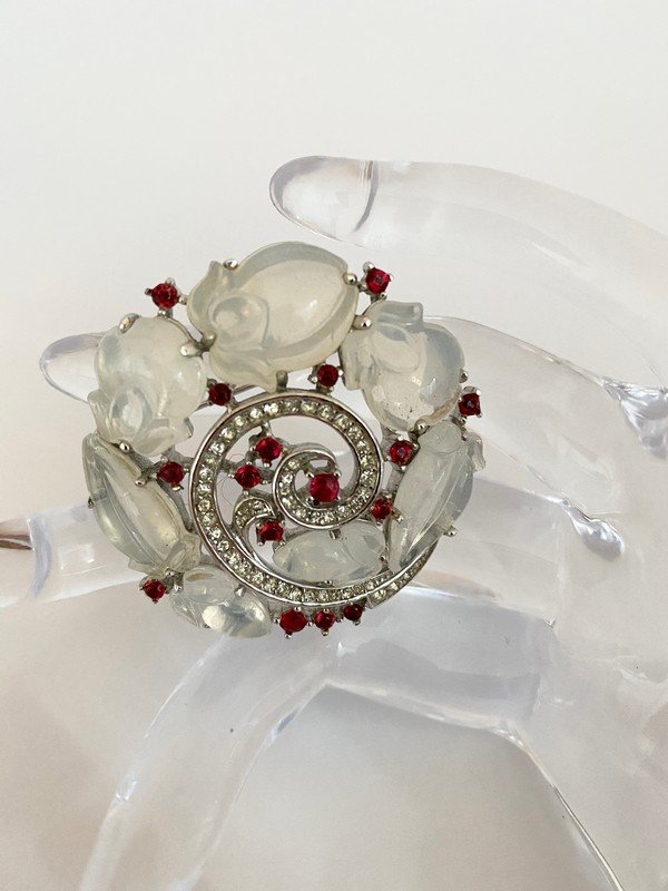 VINTAGE TRIFARI CARVED FRUIT SALAD MOONSTONE PENDANT: A rare 2" signed trifari carved moonstone fruit salad glass stone brooch or pendant. Hard to find piece that can attach to any chain to be worn as a necklace.