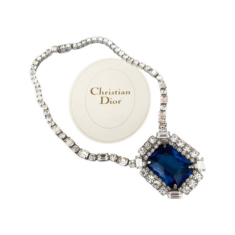 MUSEUM QUALITY CHRISTIAN DIOR LOOK OF FINE NECKLACE (1 of 5)