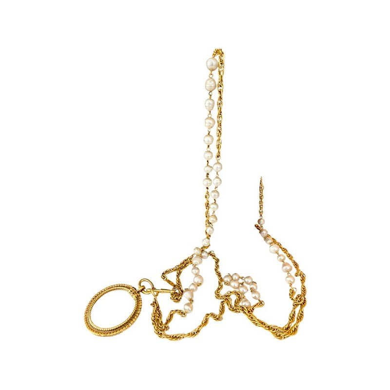 VINTAGE CHANEL FRANCE 1984 GRIPOIX PEARL LONG NECKLACE (1 of 5)