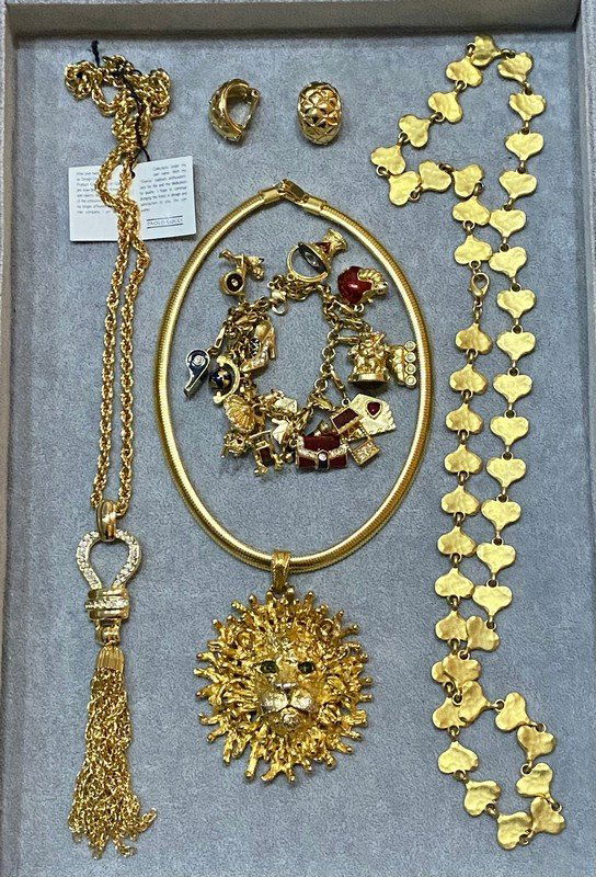 A 60'S-80'S LOT OF SIGNED PAOLO GUCCI AND OTHER JEWELRY (1 of 2)