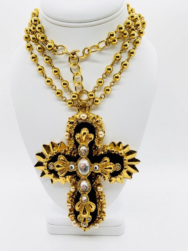 VINTAGE HAUTE COUTURE 1 OF A KIND CHRISTIAN LACROIX PARIS CROSS NECKLACE (1 of 4)