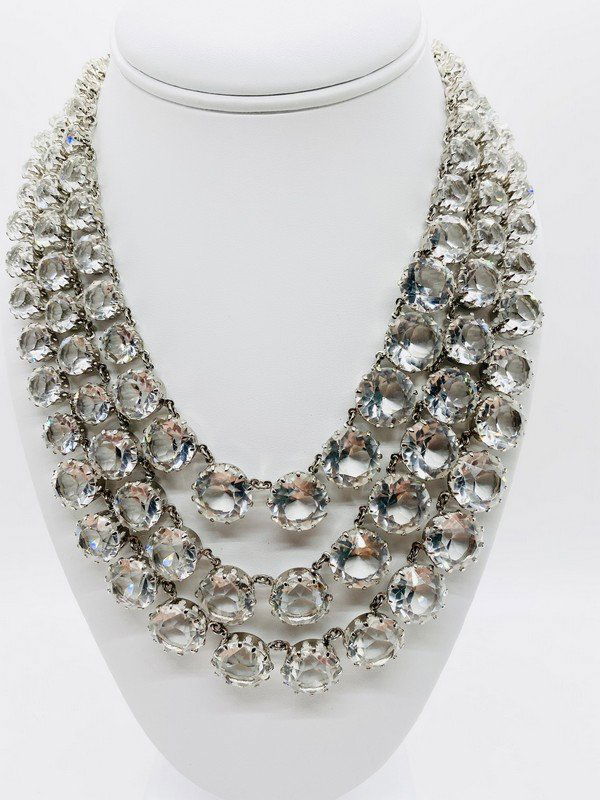 A RARE SIGNED CHRISIAN DIOR 1961 OVERSZIED CRYSTAL RUNWAY NECKLACE (1 of 4)