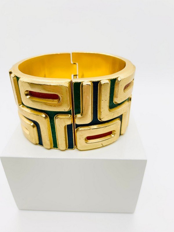 VINTAGE SIGNED LANVIN PARIS OVERSIZED ENAMEL BRACELET (1 of 2)