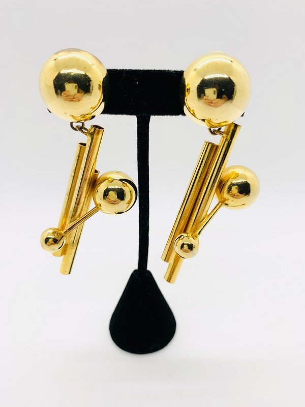 VINTAGE UGO CORREANI FOR VERSACE OVERSIZED RNUNWAY EARRINGS (1 of 2)