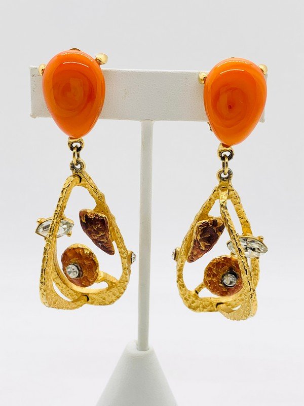 VINTAGE HAUTE COUTURE RUNWAY CHRISTIAN LACROIX PARIS GRIPOIX EARRINGS (1 of 3)