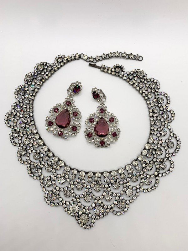 A RARE LARGE KENNETH LANE KJL RUNWAY NECKLACE & CHANDELIER EARRINGS (1 of 2)