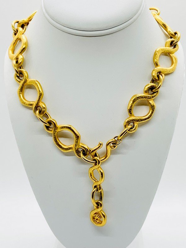 A SIGNED VINTAGE KARL LAGERFELD HAUTE COUTURE OVERSIZED LINK NECKLACE (1 of 2)