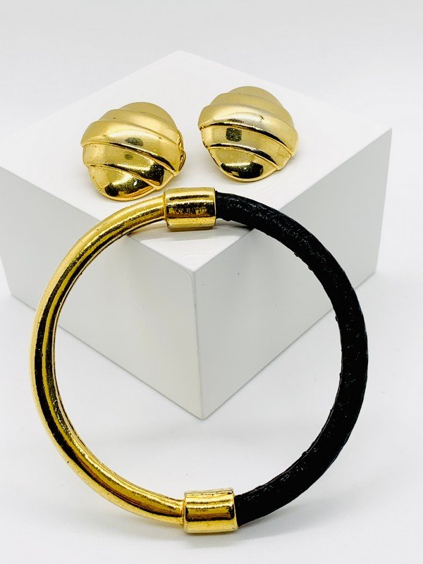 VINTAGE YVES ST LAURENT YSL RARE HAUTE COUTURE BRACELET & EARRINGS (1 of 2)