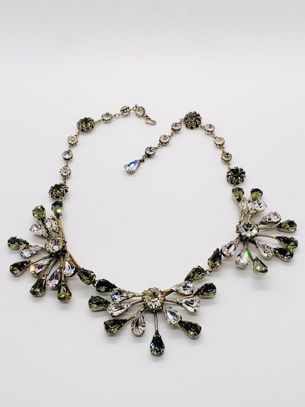AN IMPORTANT ROGER JEAN-PIERRE CLEAR & SMOKEY CRYSTAL NECKLACE (1 of 2)
