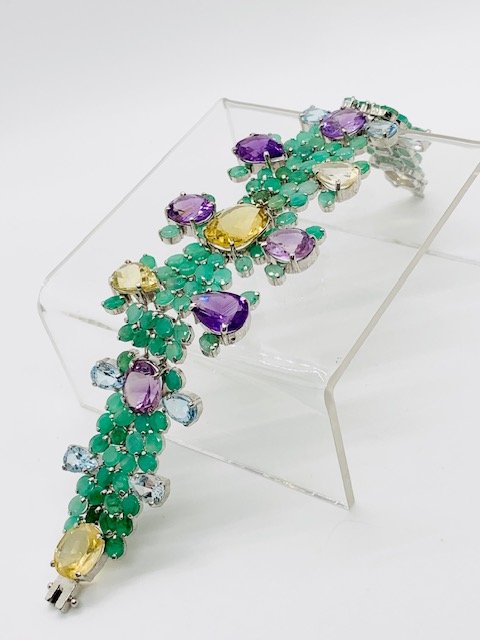 A NATURAL CUSTOM MADE EMERALD, CITRINE, AND AMETHYST STERLING SILVER MOGUL BRACELET (1 of 3)