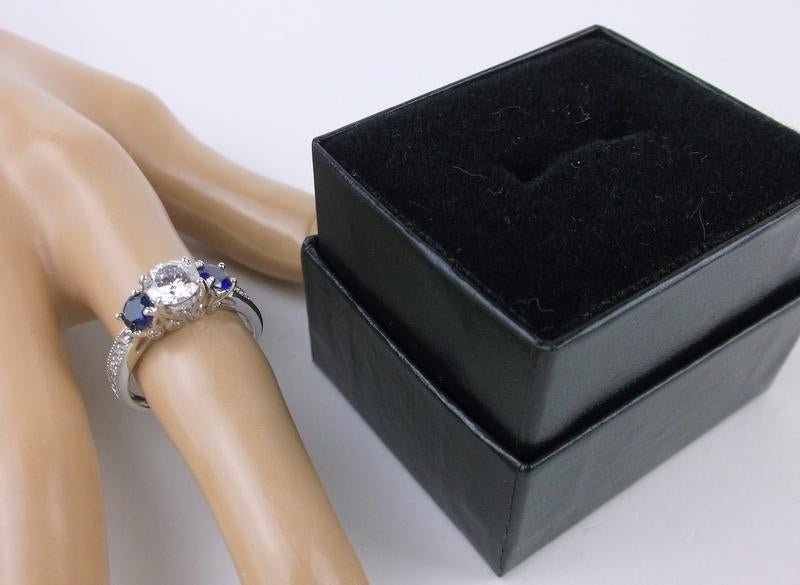New 14kt White Gold Sapphire Ring Size 8 in Box (1 of 4)