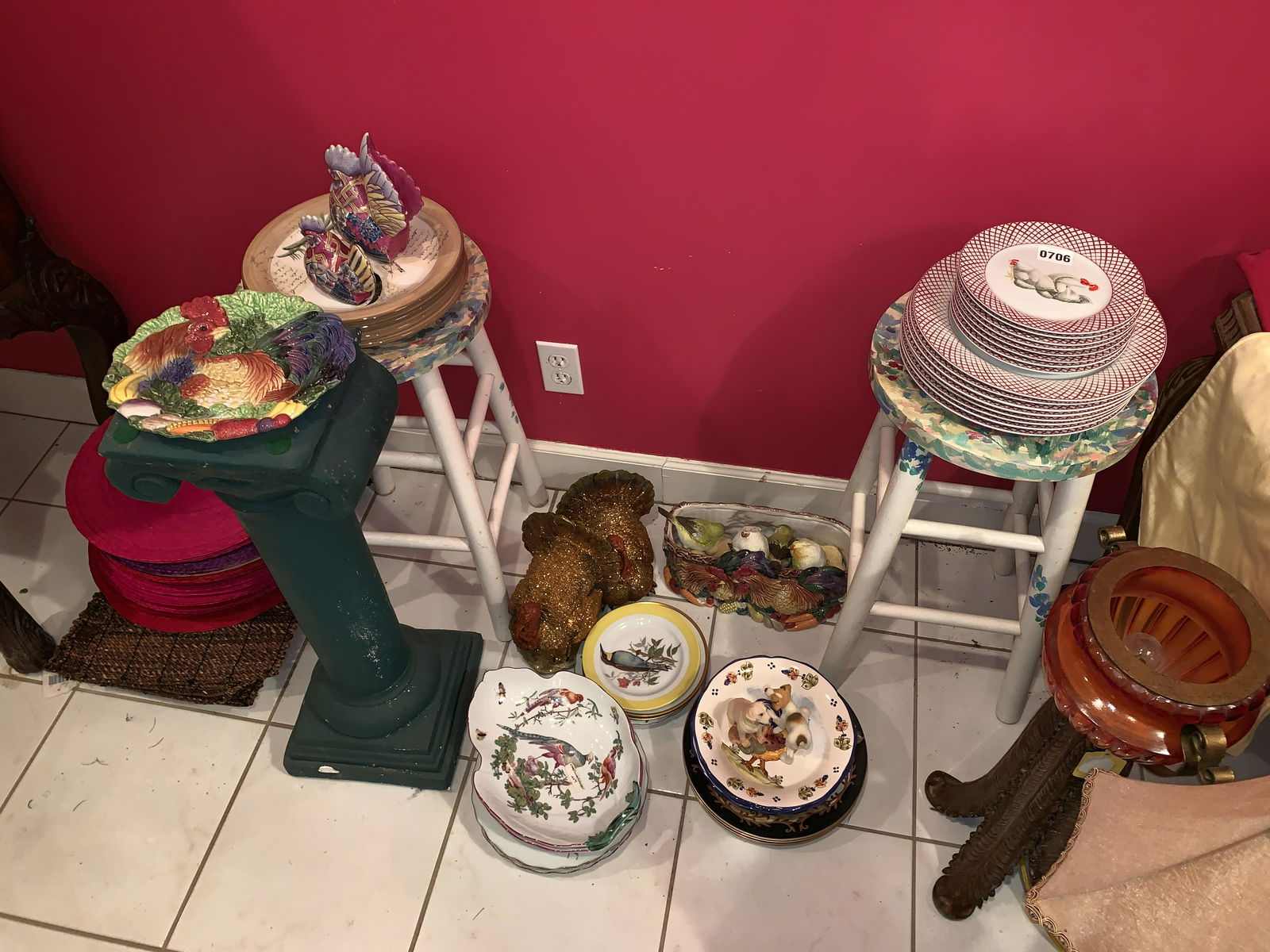 Group Chicken Dishes & DÃ©cor, 2 Bunny Bar Stools Hand: Group: Chicked Dishes & DÃ©cor, Bunny Barstools, etcâ€¦