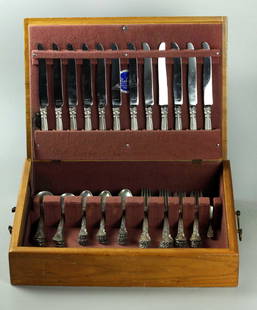 Gorham Sterling Silver: Gorham Sterling Silver, 77 pieces, not a full set, total weight 2318.8 grams (74.8 ounces)