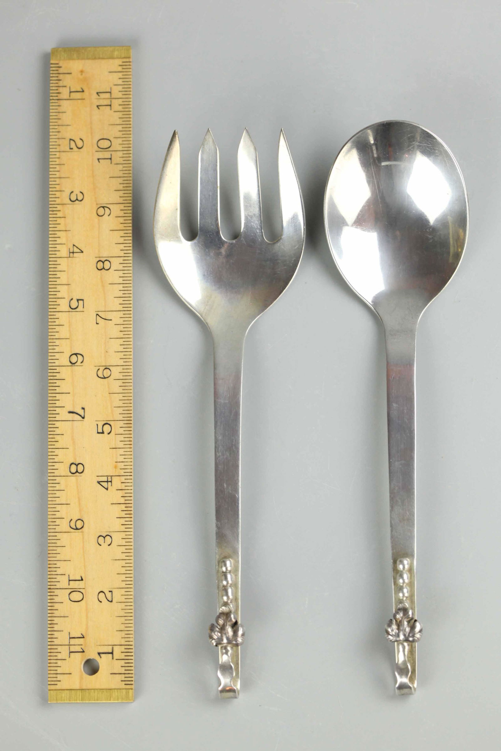 Two serving pieces by HECHO EN MEXICO F.RAMIREZ 925 (1 of 7)