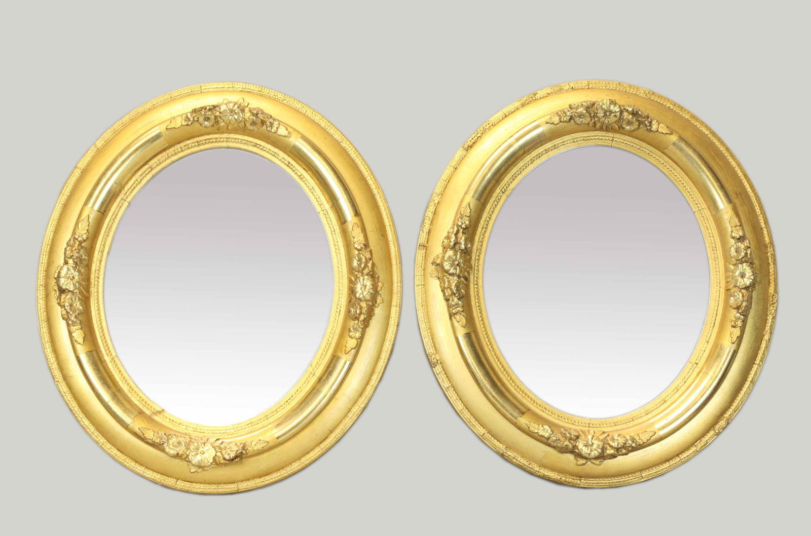 Pair oval mirrors, two-tone gold on frame, 19 C (1 of 5)