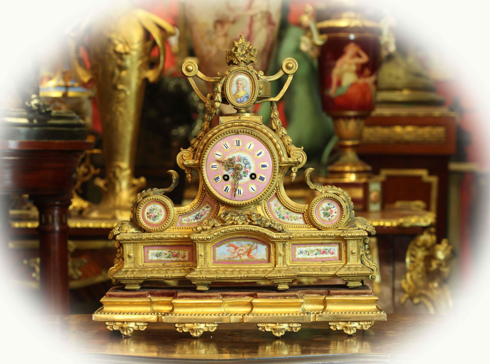 19 C Dore gilt metal and porcelain mantel clock (1 of 7)
