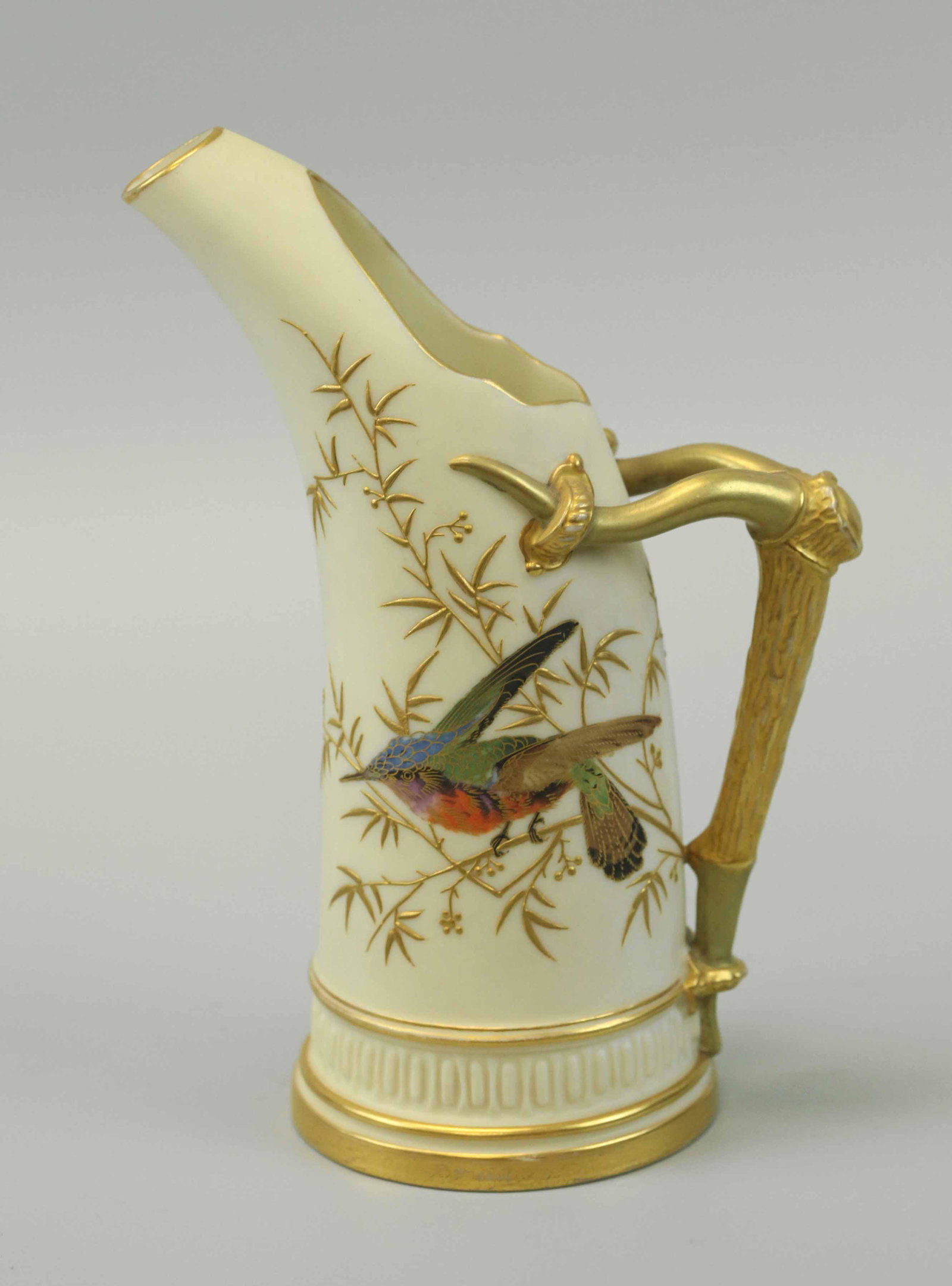 Royal Worcester porcelain, England, Creamer: Royal Worcester porcelain, England, Creamer, gold plated porcelain, 4``x8``