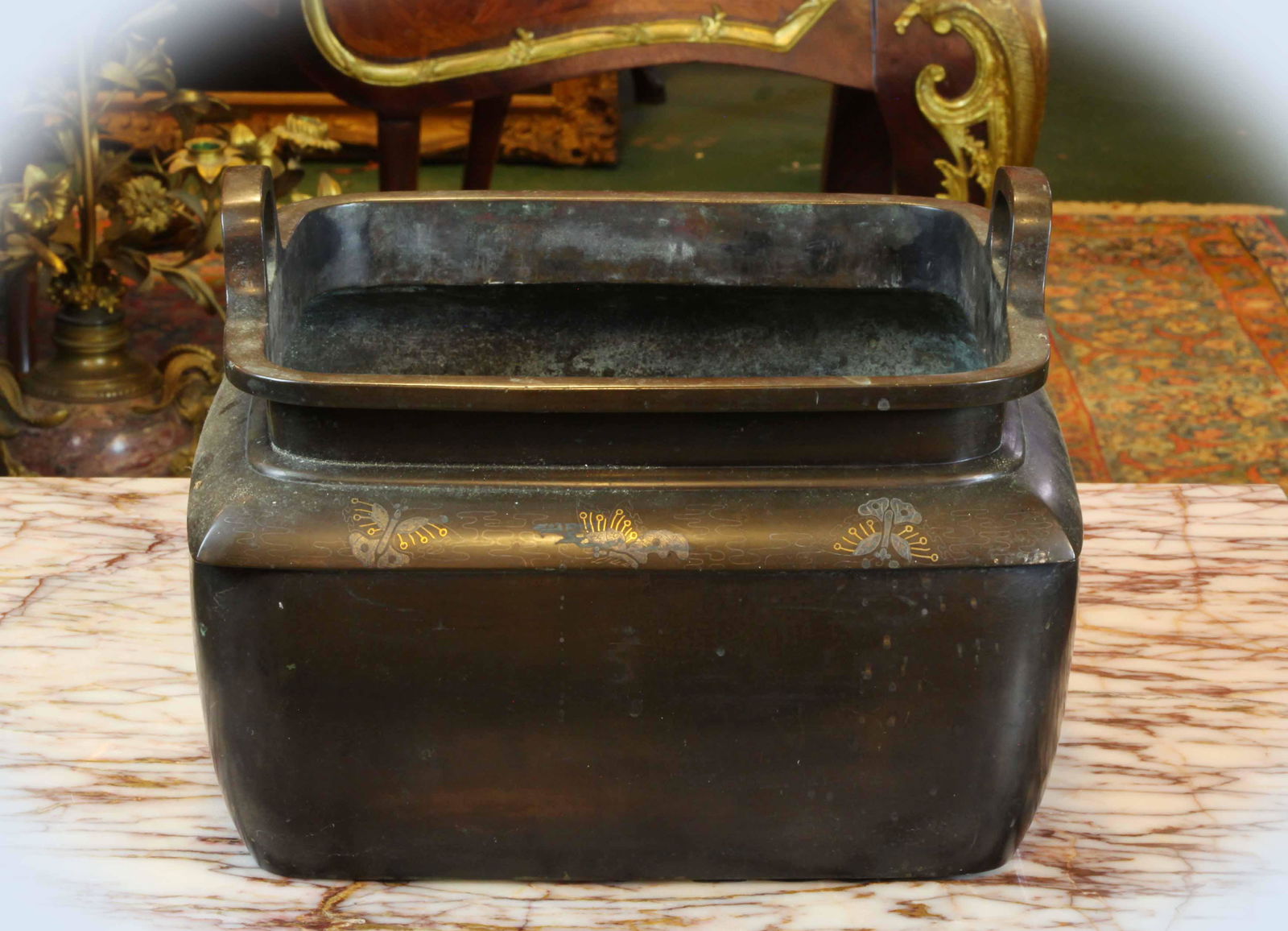 Large vintage Japanese bronze two-handle censer (1 of 4)