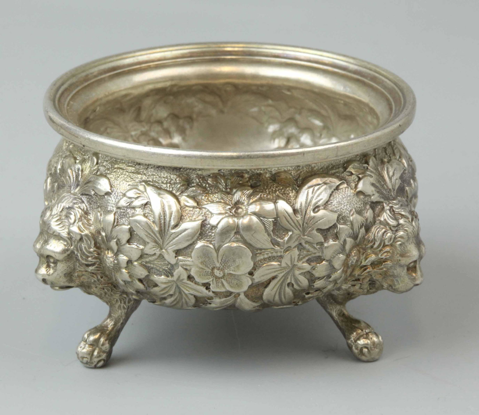 Sterling silver salt Cellar: Sterling silver salt cellar with engravings and foundry mark, W: 2.8 inches, H: 1.75 inches, weight: 83.5 g/2.685 ozt