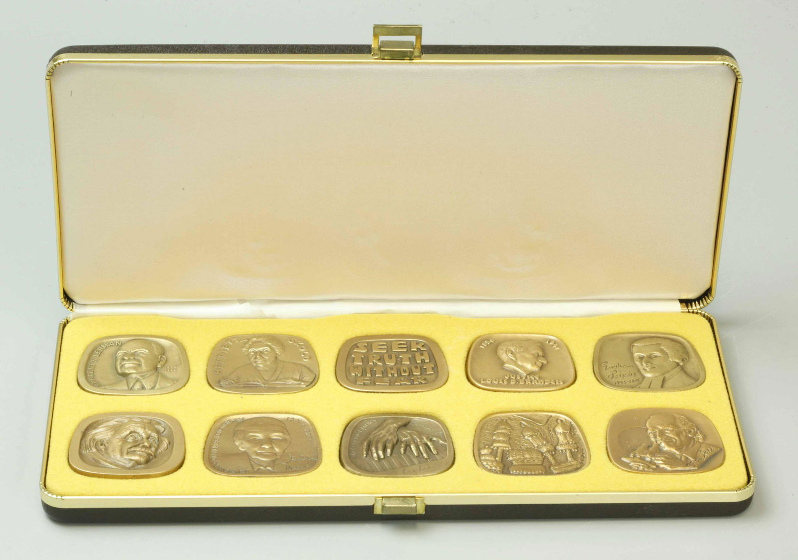 Set of bronze medals with original box,marked (1 of 5)
