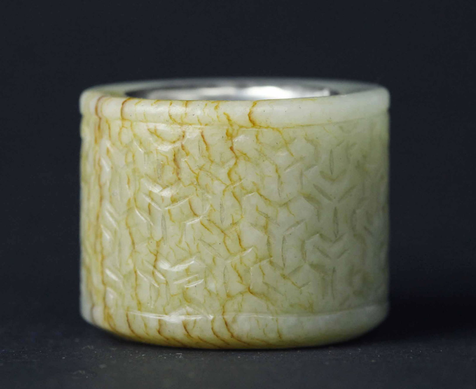 Chinese jade thumb ring (1 of 5)