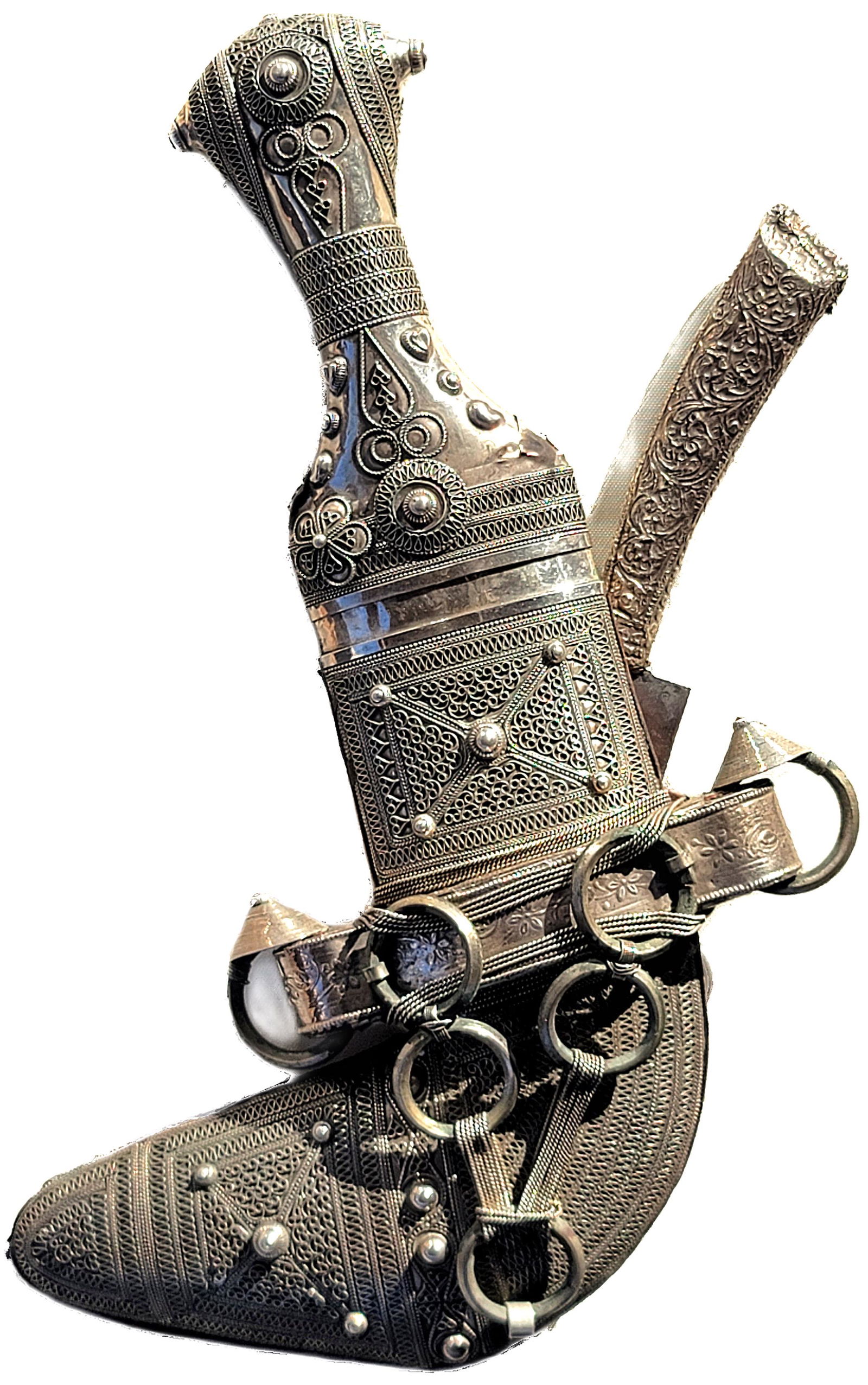 AN ISLAMIC OMANI SILVER-MOUNTED JAMBIYA DAGGER (1 of 4)