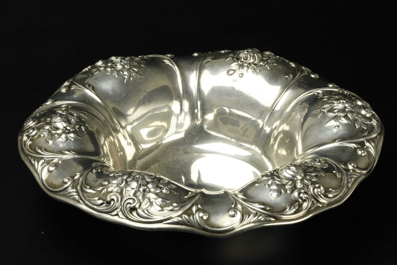 Antique sterling silver fruit bowl, marked"STERLING A1338" (1 of 6)