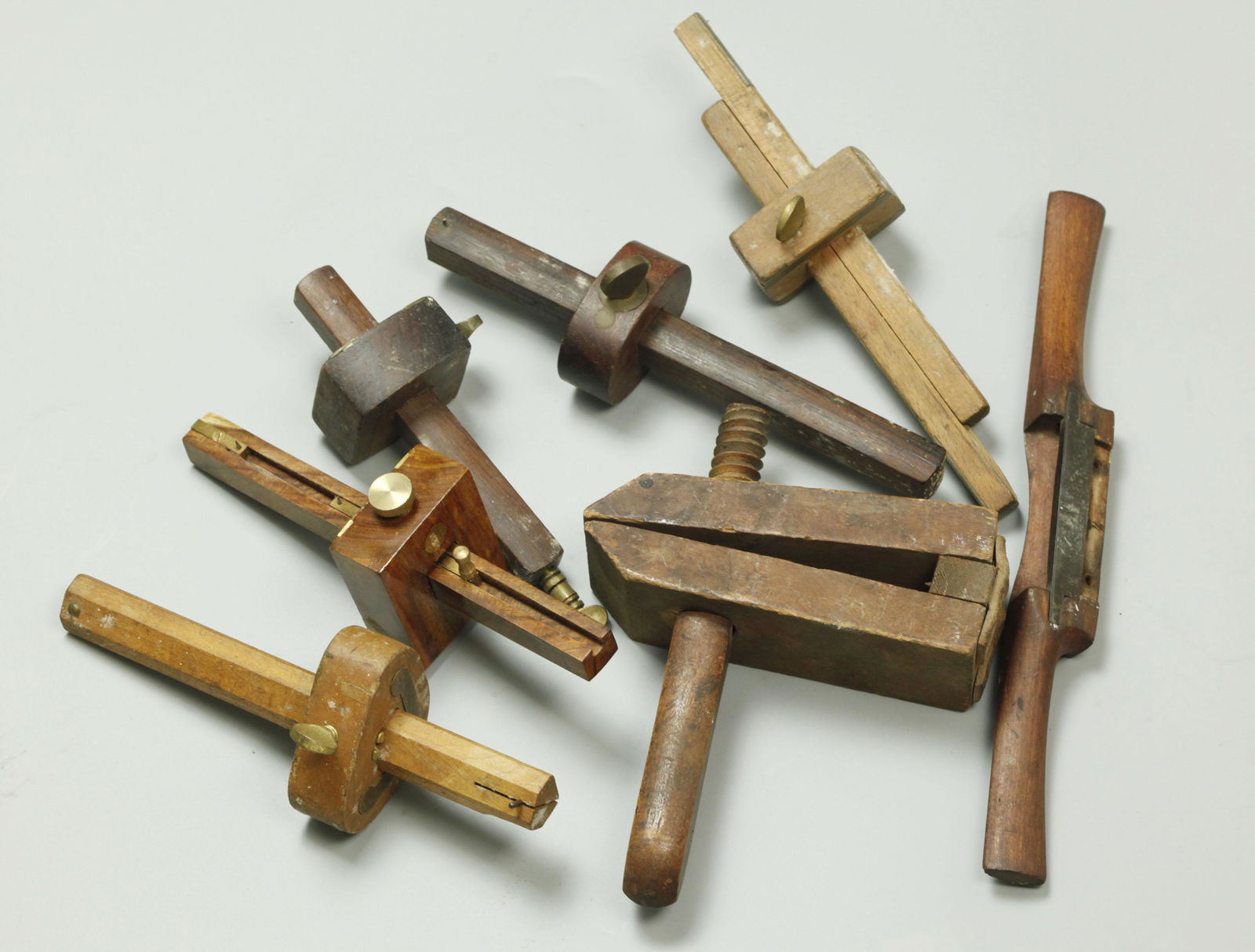 7 vintage collectible wooden tools (1 of 3)