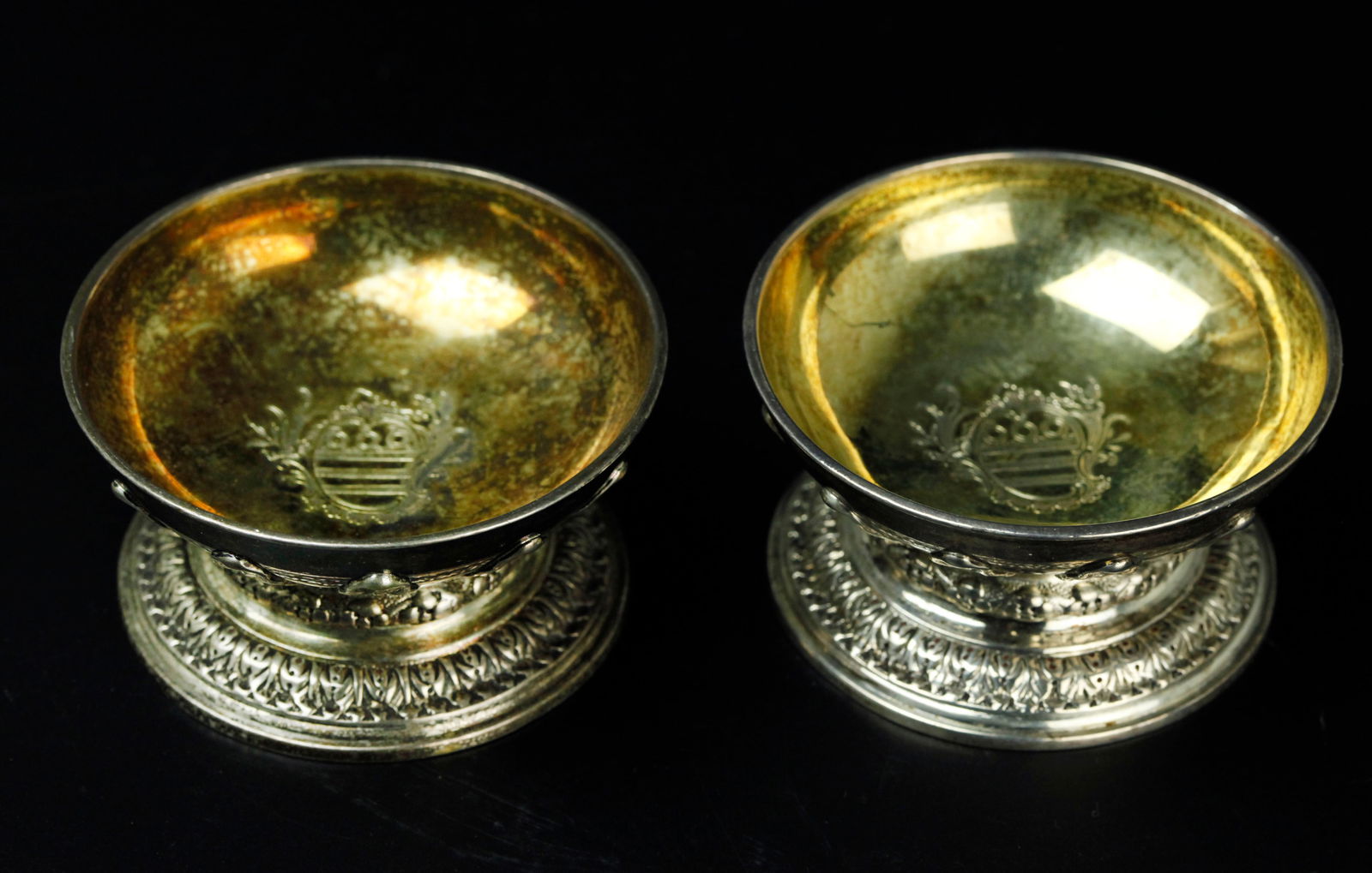 Pair of rare 18th century England sterling silver bowls, marked (1 of 7)