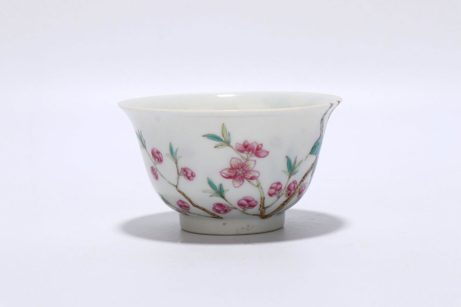 chinese famille rose porcelain floral pattern cup: H5.5cm Mouth 9.5cm Bottom4.2cm