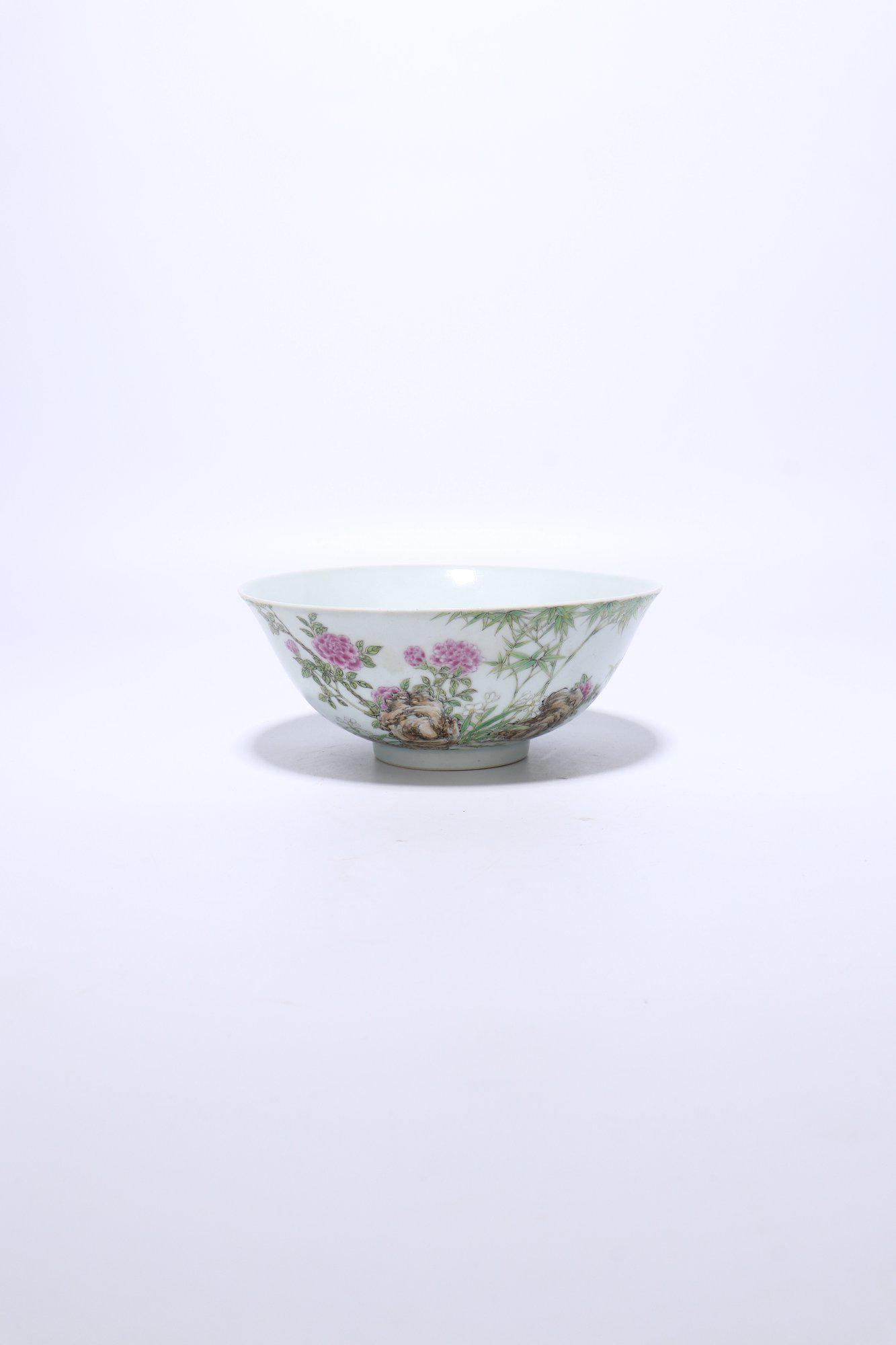 chinese famille rose porcelain floral pattern bowl: H6.5cm Diameter15.6cm Bottom5.8cm