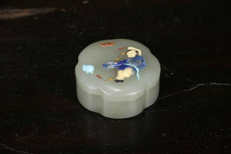 A Hetian Jade Kid Pattern Box Chinese Qing Dynasty: Size:5.6cmx2.6cm