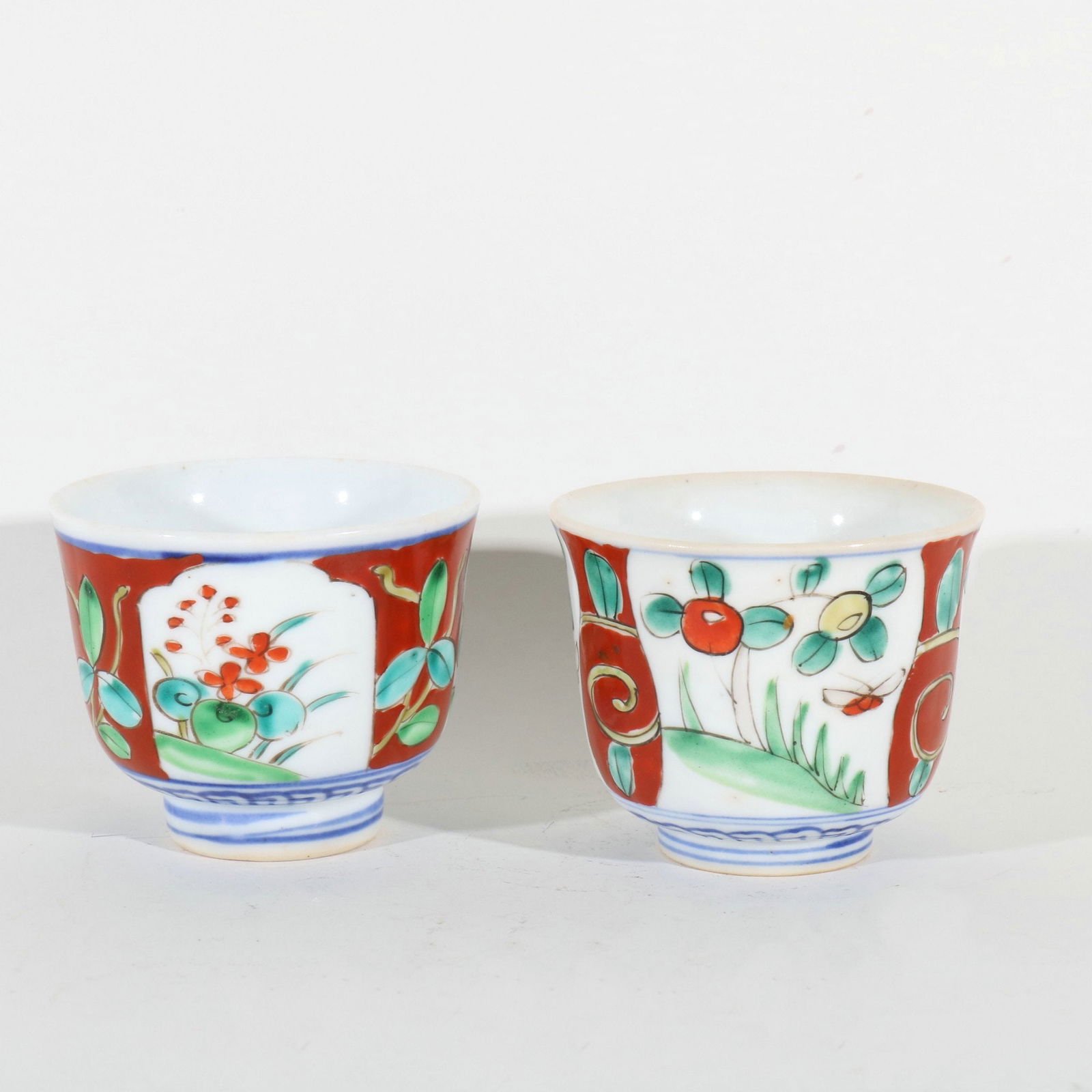 A pair of colorful cups: high 6.5cm caliber 8cmX2