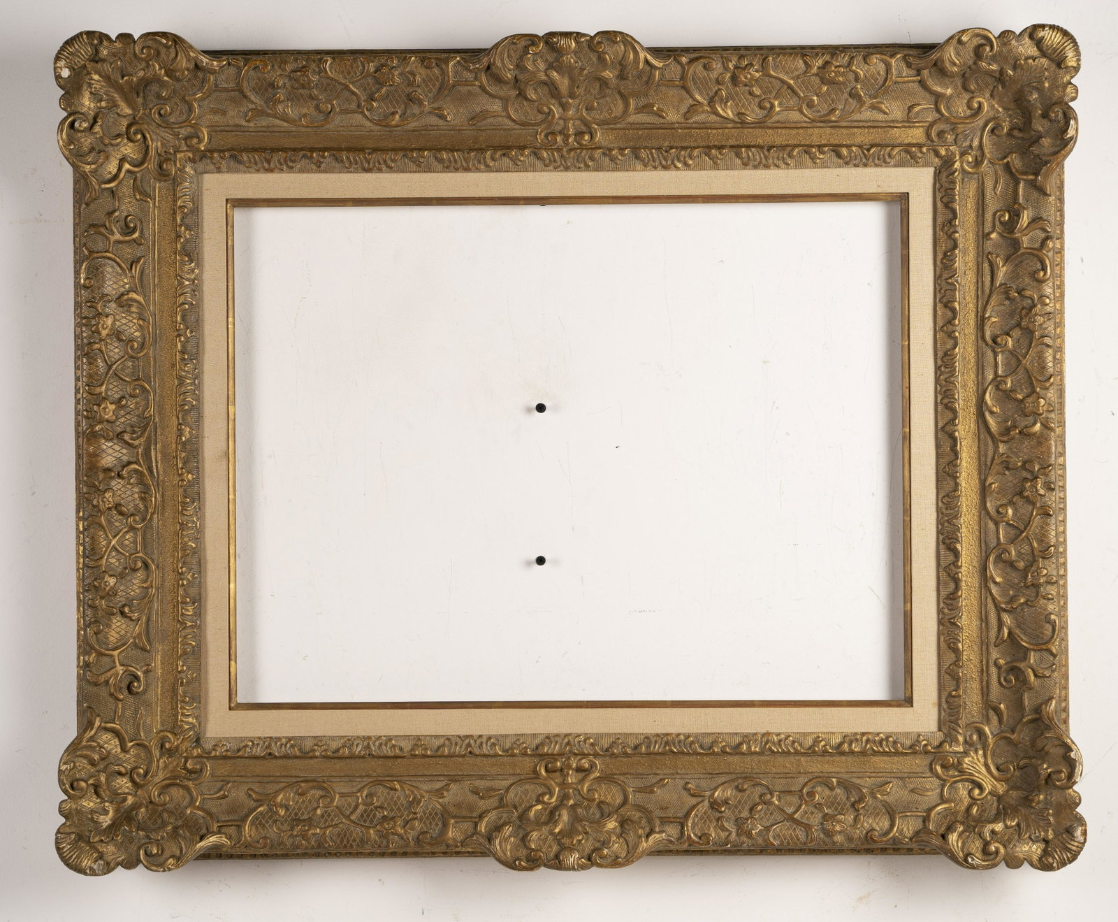 18 24 Wide Impressionist Oil Painting Frame Christie's: Antique American gold oil painting frame. Condition as photographed. From a collection of a retired frame dealer in New York City!!! Some amazing frames!! Make sure you take a close look. Opening size