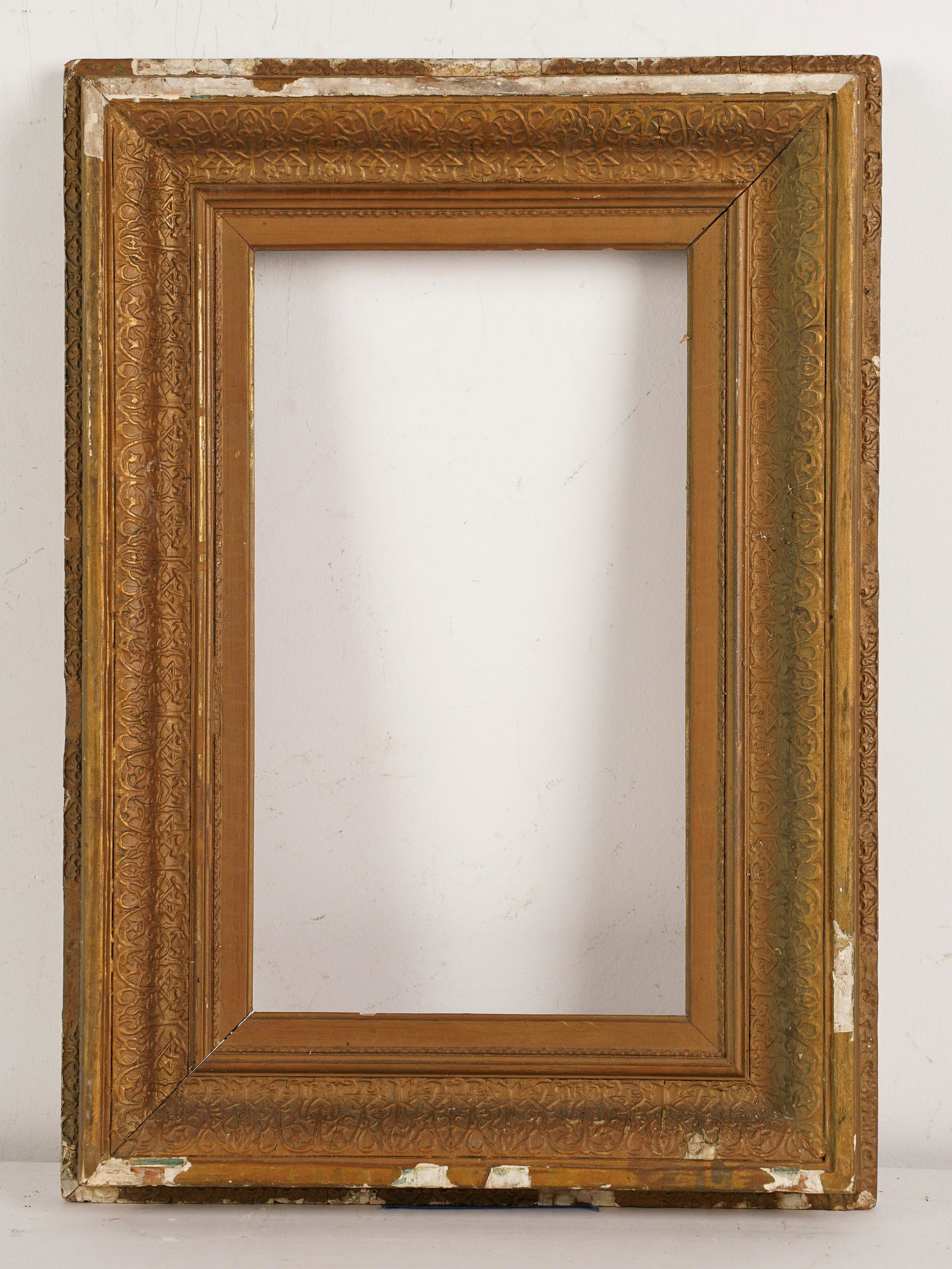 Hudson River School Fluted Cove Giltwood Frame (1 of 3)
