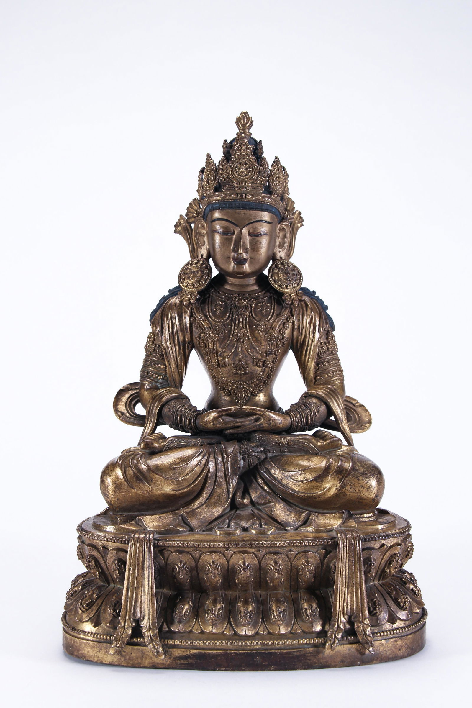 China, 19C.,A gilt bronze Buddha (1 of 14)