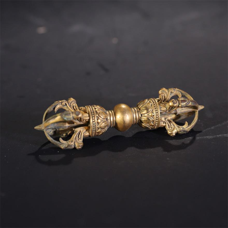 China.A Qing Dynasty gilt-bronze ornament (1 of 6)