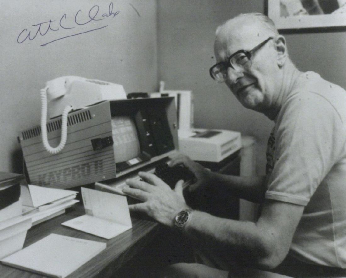 British Author ARTHUR C CLARKE - Photo Signed (1 of 1)