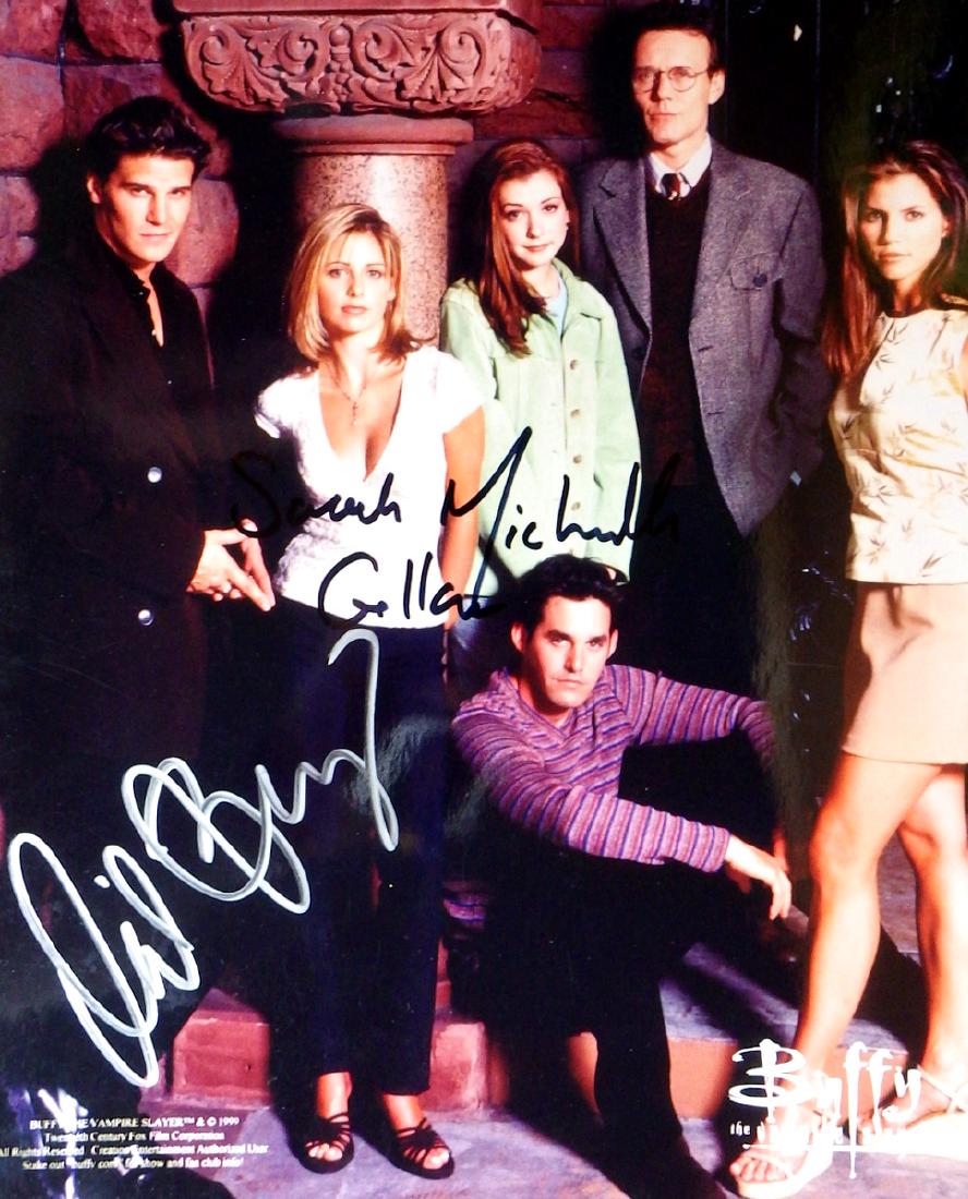 BUFFY the VAMPIRE SLAYER - Cast Signed Photo (1 of 1)